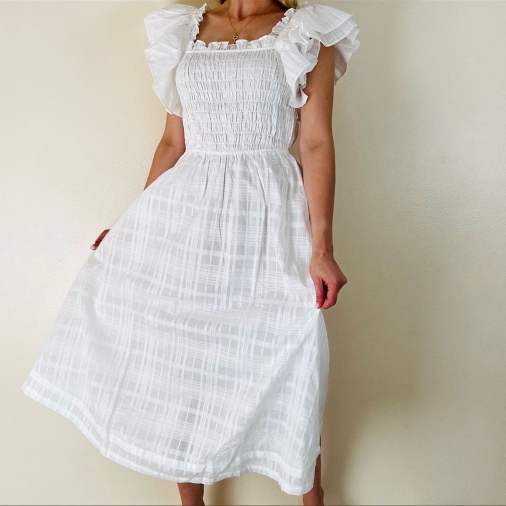 Flexible pricing! White banana republic dress